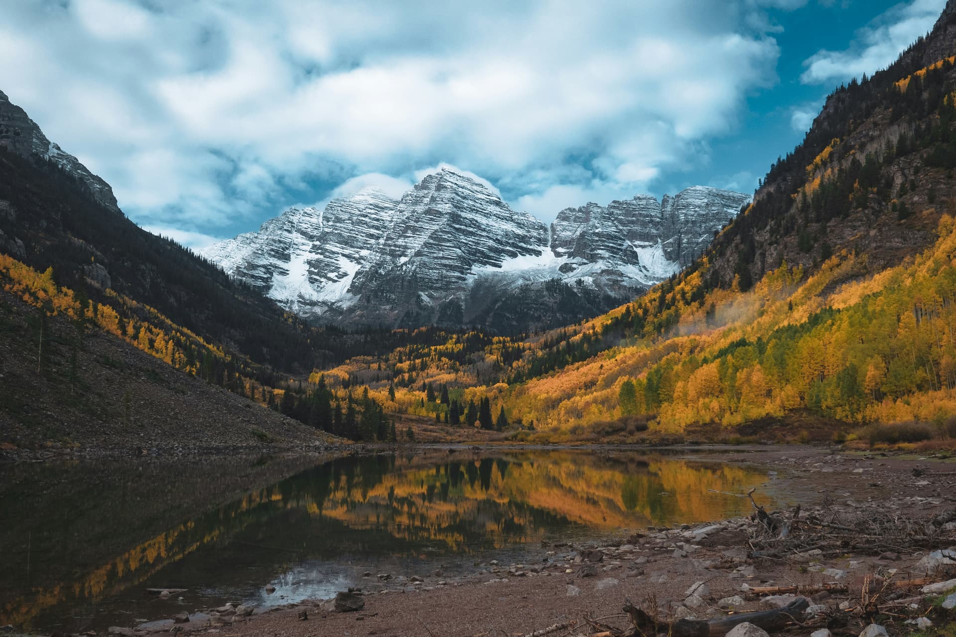 Maroon Bells above Maroon Lake with fall aspens on the valley walls