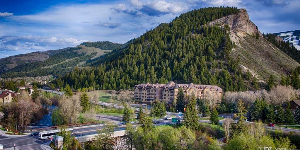 Panoramic view of Avon with mountain backdrop